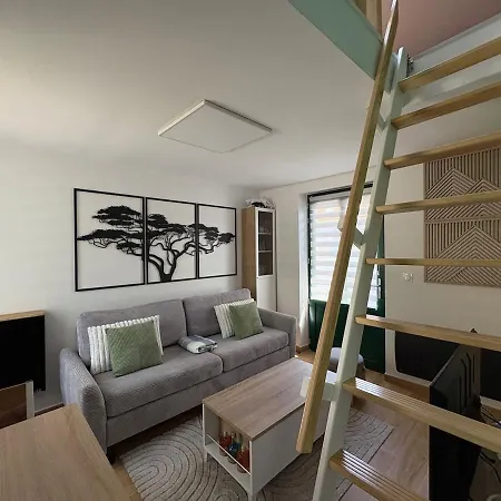 Logis Cosy Avec Piscine Appartamento *