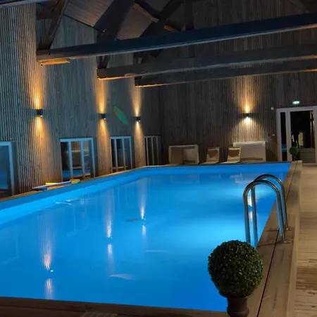 Logis Cosy Avec Piscine Saint-Josse